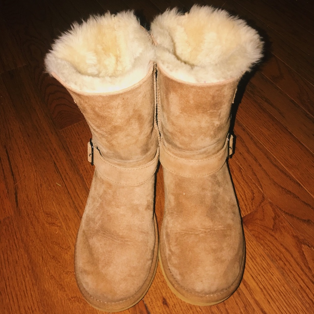 Ugg like boots